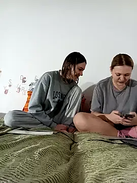 ella grays online show from 02-08-26, 05:10