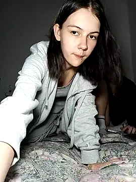 ella grays online show from 04-14-26, 07:08