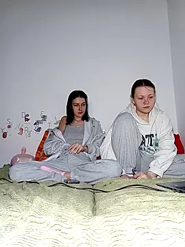 ella grays online show from 03-29-26, 05:47