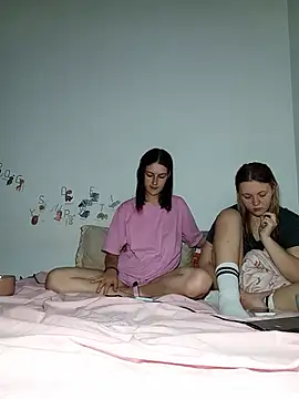 ella grays online show from 06-04-26, 04:11