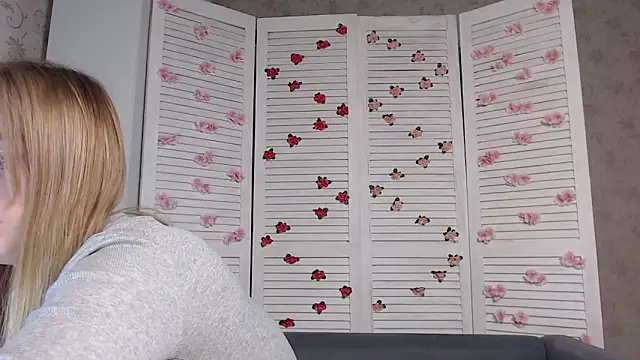 sofiaa here online show from 01-13-26, 12:15