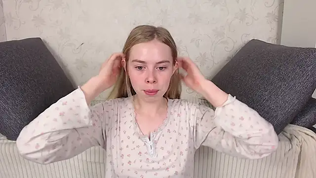 sofiaa here online show from 04-02-26, 11:44