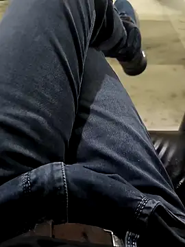 Snapshot of faaseel chatting on 03-13-25, 06:26 faaseel online show from 03-13-25, 06:26