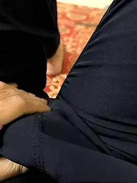 Snapshot of faaseel chatting on 03-13-25, 04:45 faaseel online show from 03-13-25, 04:45