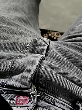 Snapshot of faaseel chatting on 02-26-25, 12:49 faaseel online show from 02-26-25, 12:49