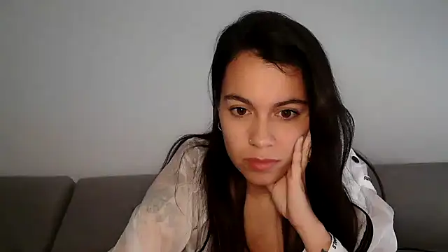 Snapshot of AmaraBella69 chatting on 12-11-24, 02:11 AmaraBella69 online show from 12-11-24, 02:11