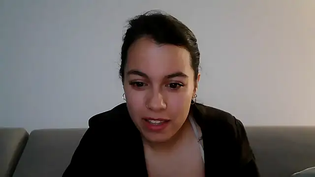 Snapshot of AmaraBella69 chatting on 12-10-24, 09:54 AmaraBella69 online show from 12-10-24, 09:54