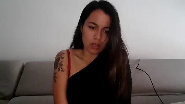 Snapshot of AmaraBella69 chatting on 12-19-24, 10:34 AmaraBella69 online show from 12-19-24, 10:34