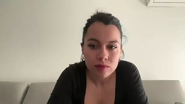 Snapshot of AmaraBella69 chatting on 01-16-25, 10:21 AmaraBella69 online show from 01-16-25, 10:21