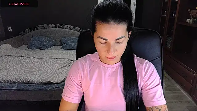 Aria Dl online show from 11-27-25, 01:22