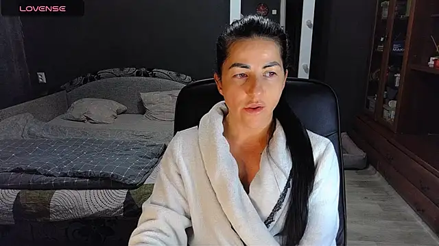 Aria Dl online show from 02-26-26, 04:51