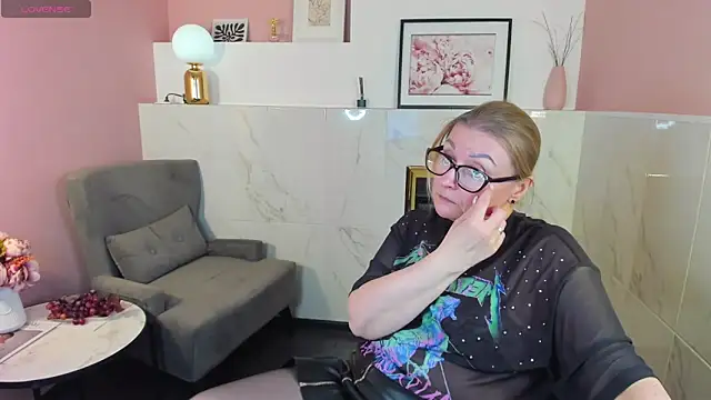 AlexandraKind online show from 02-27-25, 06:57