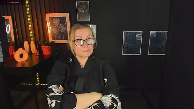 AlexandraKind online show from 03-05-25, 02:46