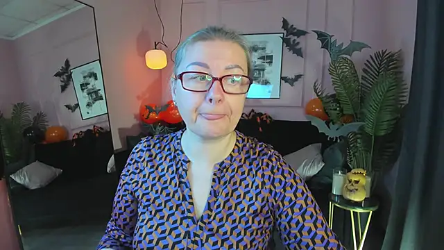 AlexandraKind online show from 11-02-25, 01:38