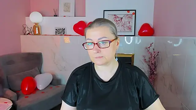 Snapshot of AlexandraKind chatting on 02-12-26, 01:44 AlexandraKind online show from 02-12-26, 01:44