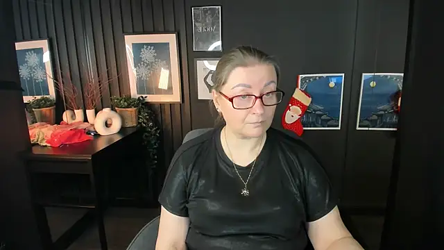 AlexandraKind online show from 01-15-26, 01:25