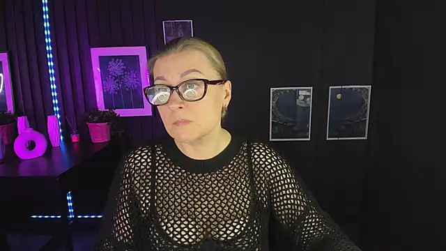 AlexandraKind online show from 03-10-25, 01:43