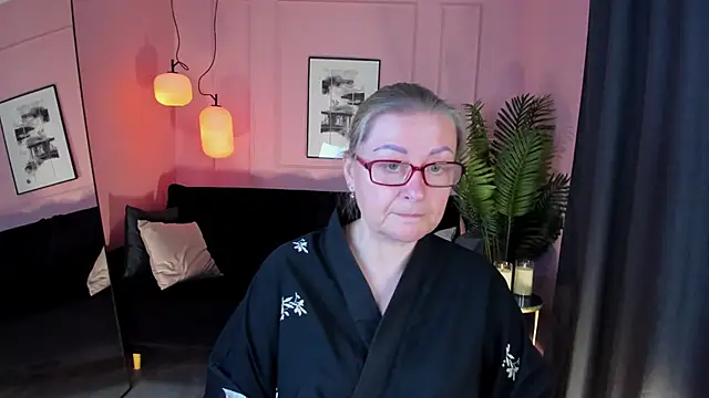 AlexandraKind online show from 09-20-25, 01:38
