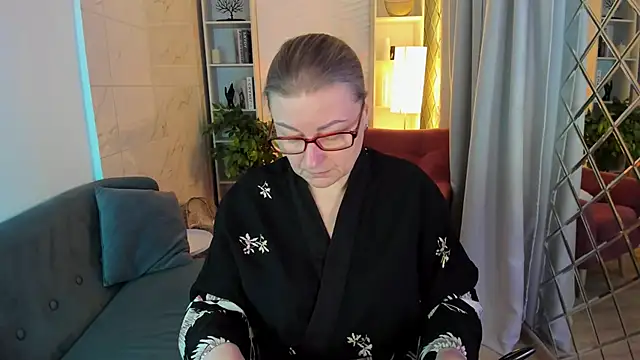 AlexandraKind online show from 11-17-25, 08:35