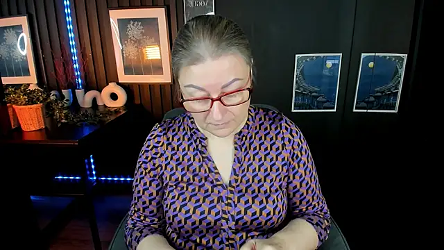 AlexandraKind online show from 11-26-25, 01:44