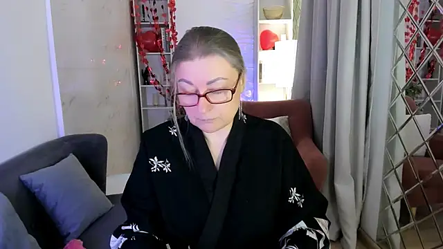 Snapshot of AlexandraKind chatting on 02-24-26, 08:31 AlexandraKind online show from 02-24-26, 08:31