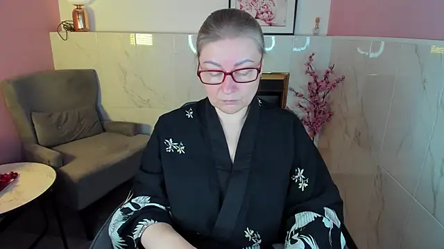 AlexandraKind online show from 11-23-25, 01:43