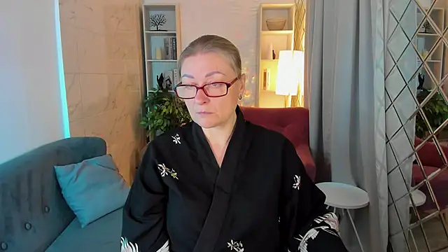 AlexandraKind online show from 11-10-25, 01:38