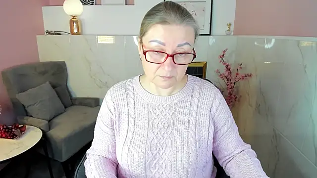 AlexandraKind online show from 11-30-25, 08:42