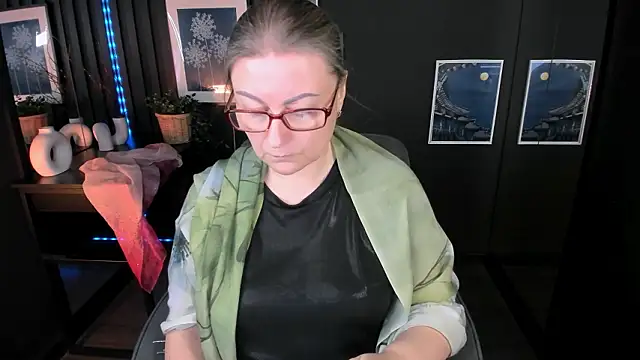 Snapshot of AlexandraKind chatting on 01-31-26, 07:12 AlexandraKind online show from 01-31-26, 07:12