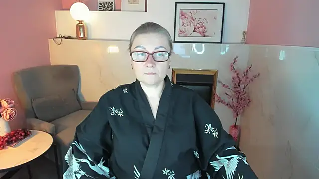 AlexandraKind online show from 11-13-25, 08:46