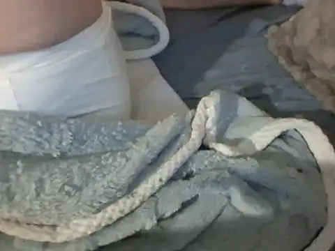 Snapshot of housewife_shantie chatting on 03-16-25, 01:17 housewife shantie online show from 03-16-25, 01:17