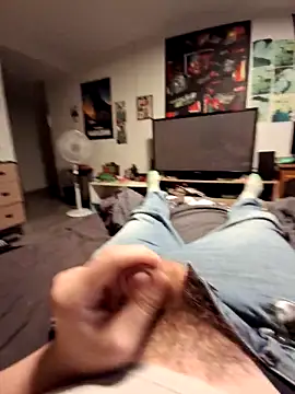 Snapshot of stev3w chatting on 10-29-25, 06:23 stev3w online show from 10-29-25, 06:23