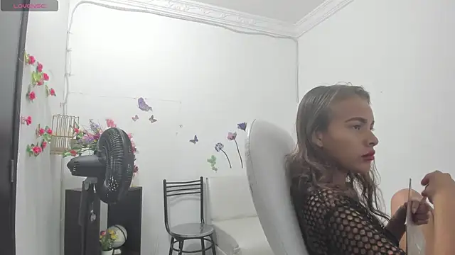 lulu 25  online show from 01-14-25, 01:38