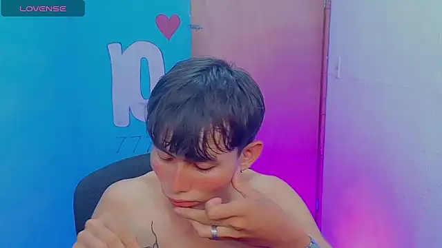 tanjiro cute online show from 03-28-26, 04:57