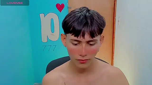 Snapshot of tanjiro_cute chatting on 04-20-26, 03:31 tanjiro cute online show from 04-20-26, 03:31