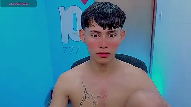 tanjiro cute online show from 04-15-26, 02:39