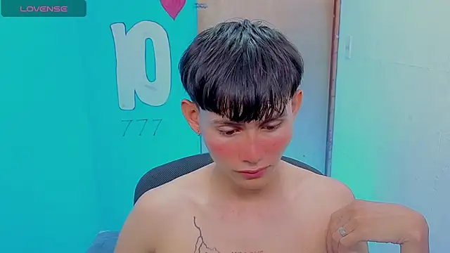 Snapshot of tanjiro_cute chatting on 04-21-26, 02:51 tanjiro cute online show from 04-21-26, 02:51