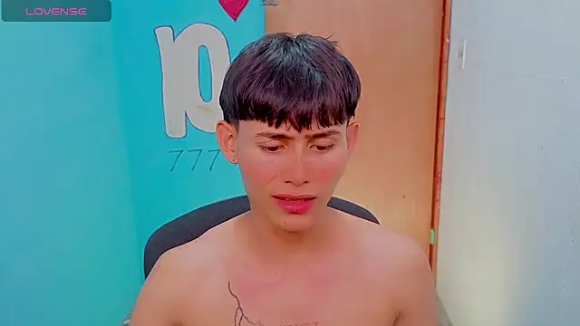 Snapshot of tanjiro_cute chatting on 04-28-26, 03:55 tanjiro cute online show from 04-28-26, 03:55