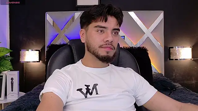 Tommidubois online show from 09-13-25, 04:23