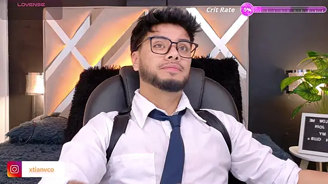 Tommidubois online show from 11-29-25, 04:23