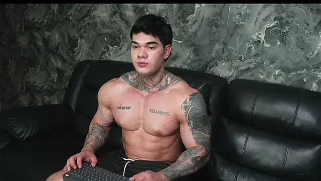 Justin Clark online show from 10-27-25, 03:18