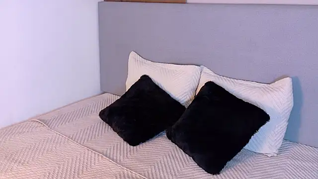 EymiCuper online show from 10-23-25, 11:31