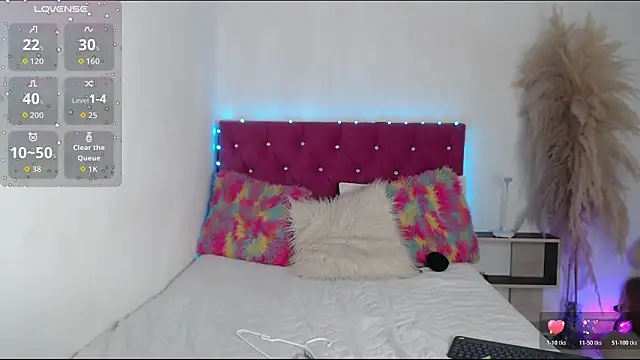alinakiss online show from 10-21-25, 07:19