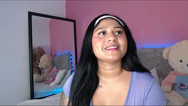 Snapshot of alinakiss chatting on 04-28-26, 03:33 alinakiss online show from 04-28-26, 03:33
