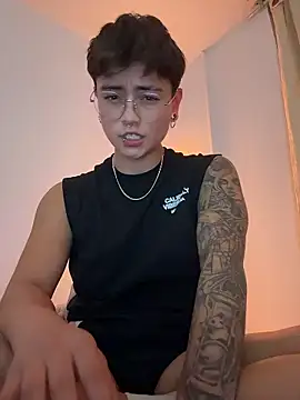 Chriss gomez2 online show from 01-11-26, 02:40