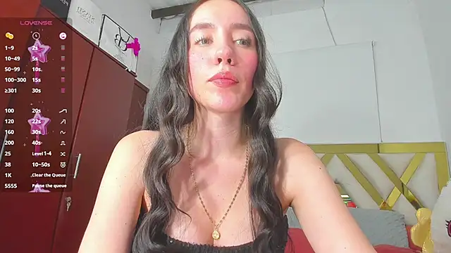 rousee yareldss online show from 11-18-25, 04:16