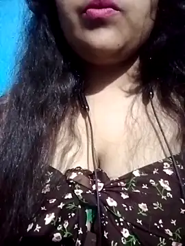 Love-Veronica online show from 02-18-26, 05:53