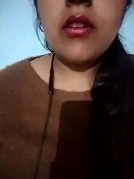 Love-Veronica online show from 02-12-26, 01:33