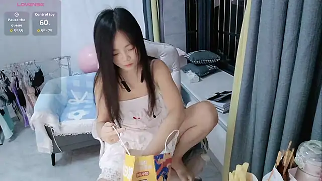 Lena-yyds online show from 10-22-25, 04:17