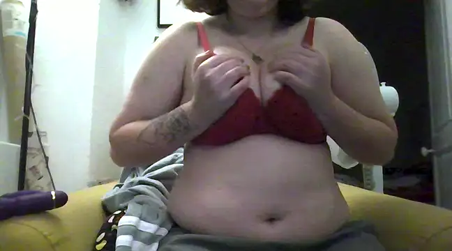 Snapshot of LadyCheschire chatting on 12-27-24, 07:24 LadyCheschire online show from 12-27-24, 07:24